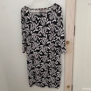 Chico’s Easywear Dress Sz. M Black White